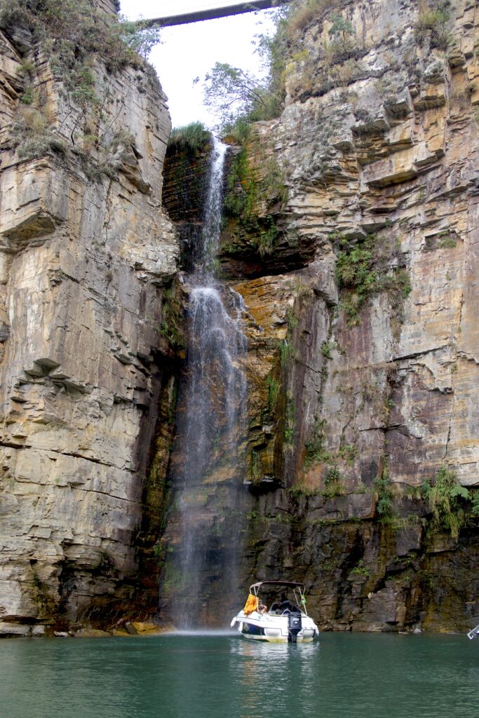 Cachoeira no Cânion de Furnas, em Capitólio, em Minas Gerais