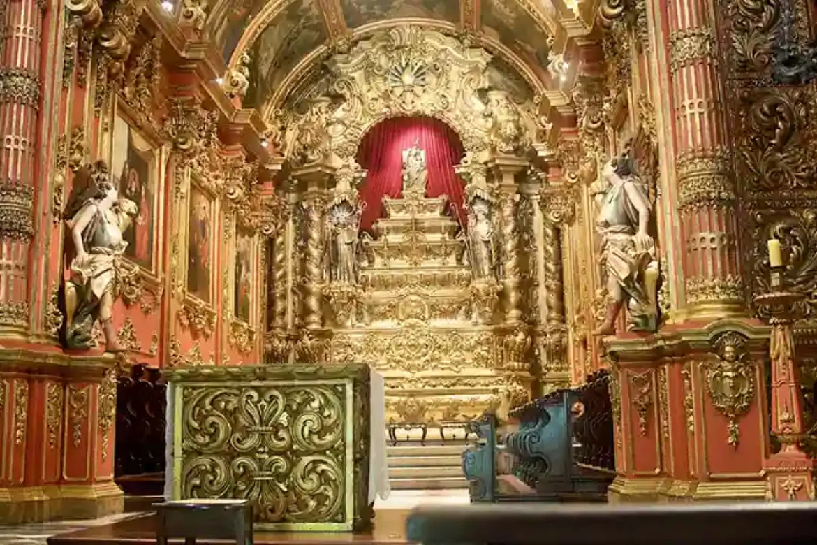 Centro do Rio: mais de 30 igrejas e templos históricos
