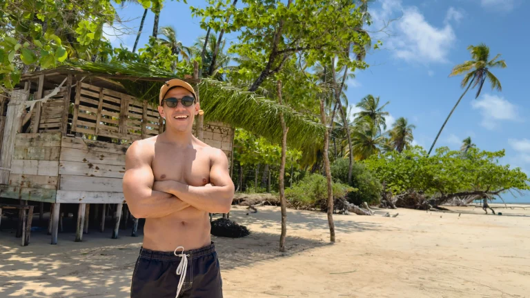 Caminhos para Boipeba: ferry, ônibus, van, carro, lancha e até avião